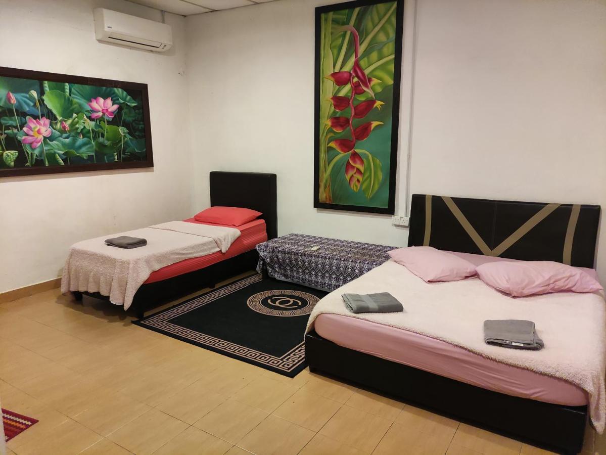 Kencana Guest House Pantai Cenang  Eksteriør billede