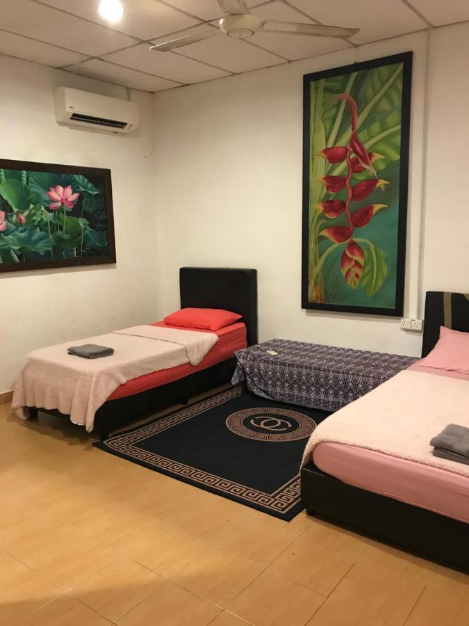Kencana Guest House Pantai Cenang  Eksteriør billede