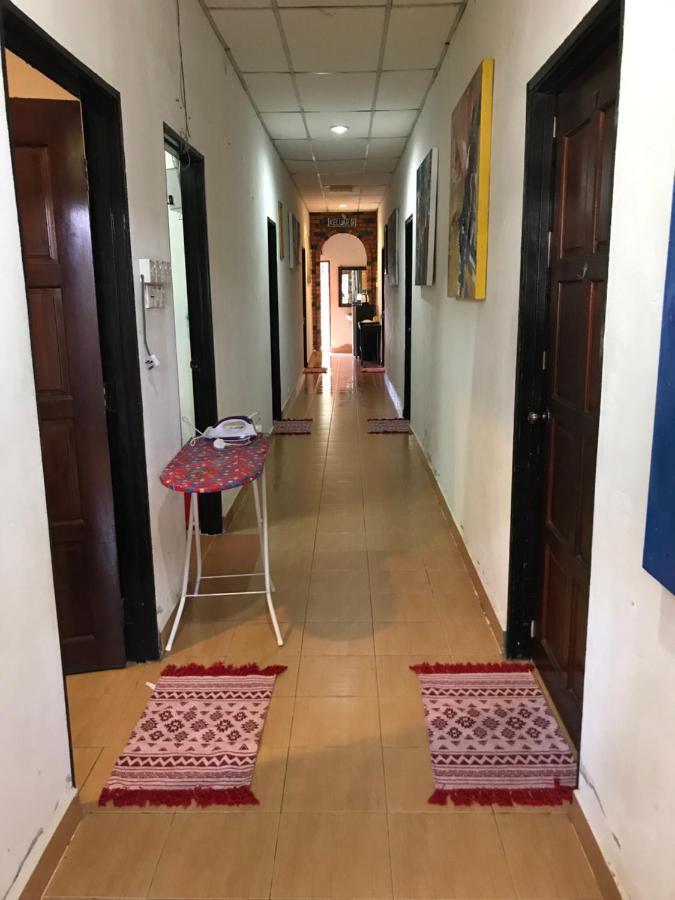 Kencana Guest House Pantai Cenang  Eksteriør billede